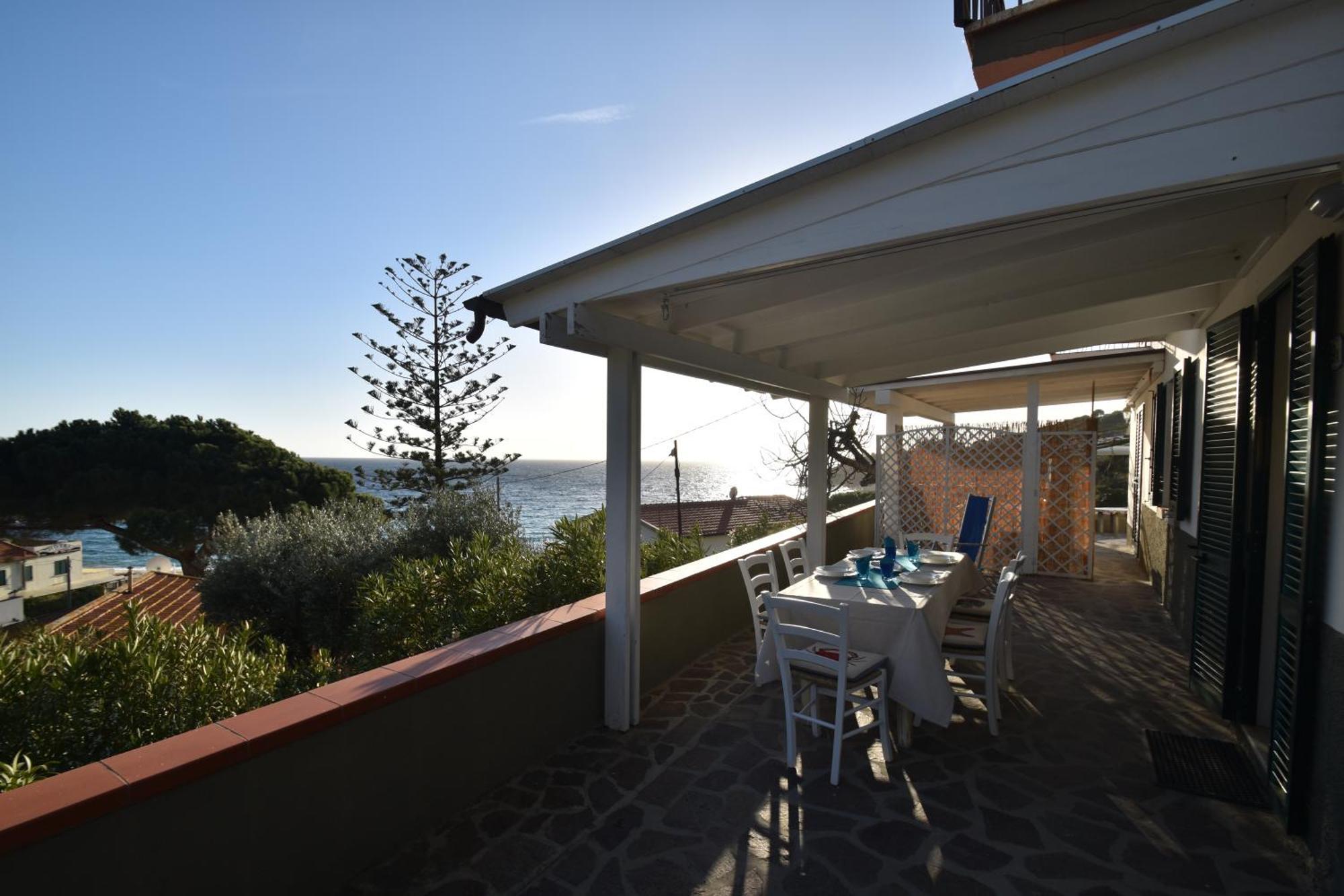 Appartamenti Cavoli - Vista Mare Con Terrazze, Clima E Posti Auto Spiaggia di Cavoli Экстерьер фото